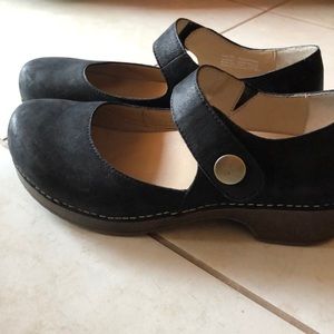 Dansko Mary Jane Beatrice size 39 black
